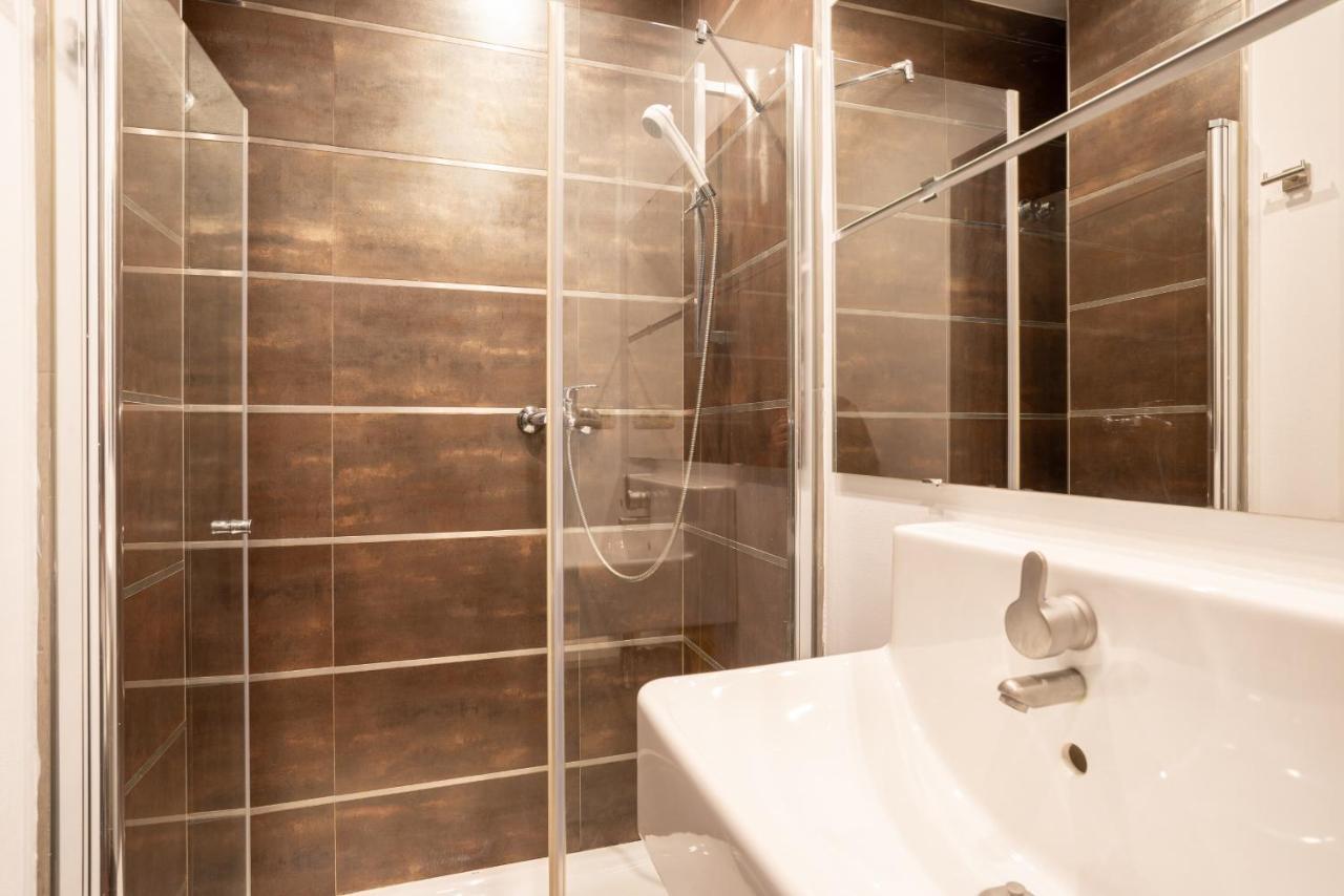 Urbe10 Cister 1 Bedroom Apartment Малага Экстерьер фото